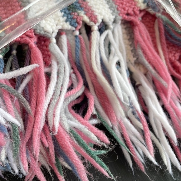 Knitted Lap Sofa Throw With Tassels Southwest Design 59” x 47” - Picture 15 of 15